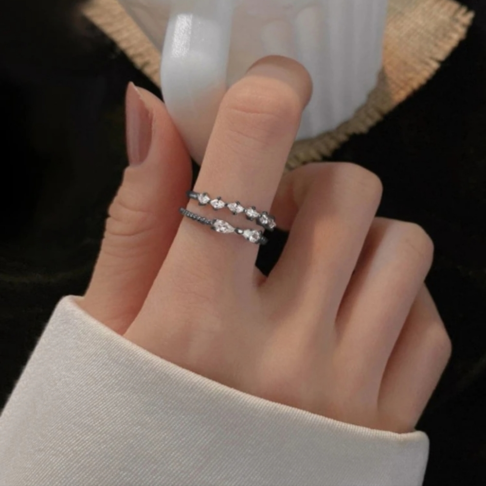 🎀🎀NEW🎀🎀PRETTY!! Dainty  Double Band CZ Bow Adjustable Ring in GUN BLACK
